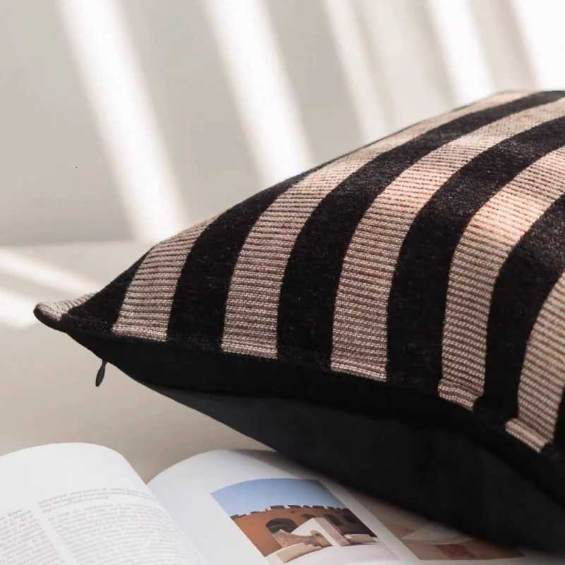 Pillow Case Brown Black Stripe s Check Patchwork Cushion Case Retro Luxury Decorative Cover For Sofa Chair Home Decorations C251120