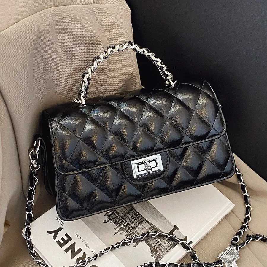 2025 Wens Premium Diamd Shoder Handbag Embroidered Thread Chain Detail Trendy Lock Ideal for the Fiable Cmuter Y251120