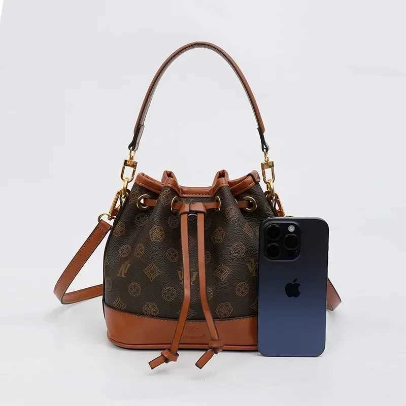 Trendy Wens Crossbody Bag - Premium Leather Shoder Purse Designer Handbags Elegant Ladies Tote Y251120