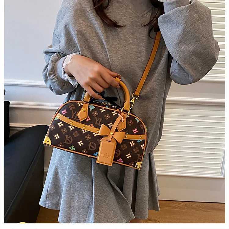 2025 Shoder Bag - Vintage Square Crossbody Purse for Wen Small Designer Handbag Spring Fi Accessory Y251120