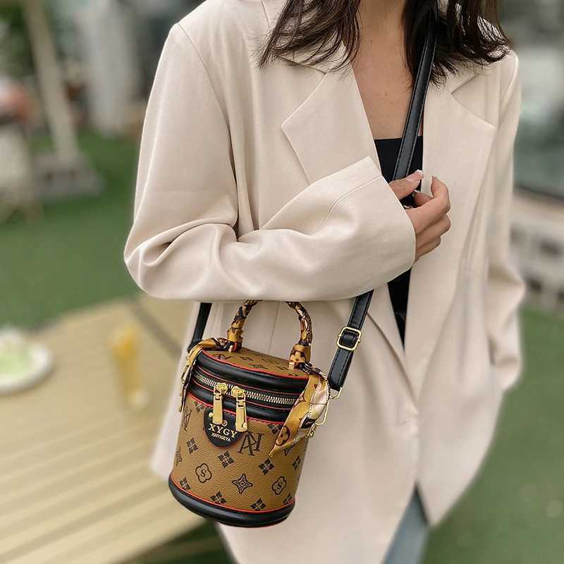 2025 Autumn New Fi Easi for Mah Wens Bag Fortune Casual Cylindrical Bag Shoder Bag Crossbody Bag Handbag Y251120