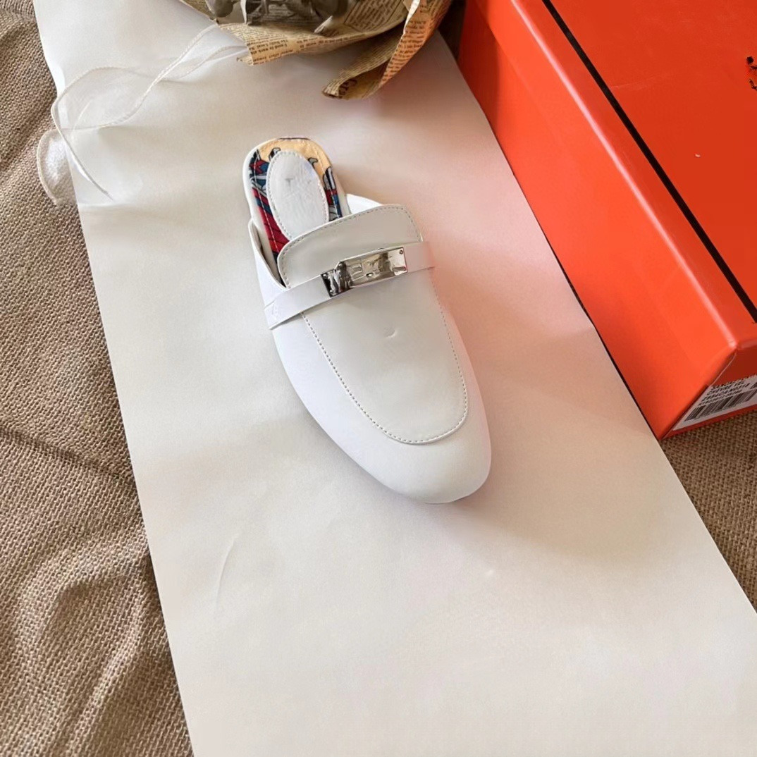 2025 New Designer Fashion Women's Flat Shoes Leather Casual Sandals