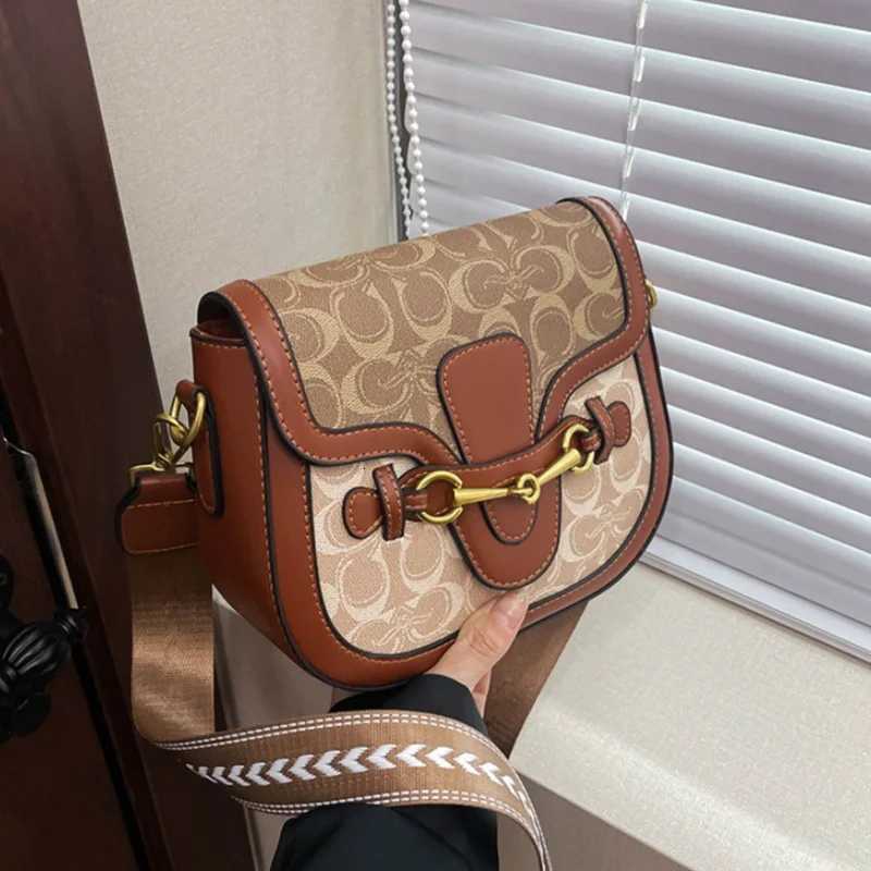 2025 Autumn/Winter New Style Elegant Fi Crossbody Stylish Horseback Shoder Bag Simple and Versatile for Wen Y251120