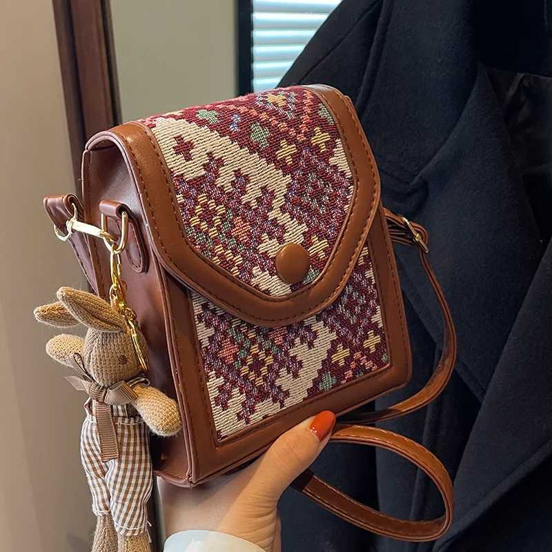 2025 Autumn Winter Wen Shoder Bag Fiable Small Square Crossbody Bag for Cmuting with Coin Pocket Phe Key Holder Y251120