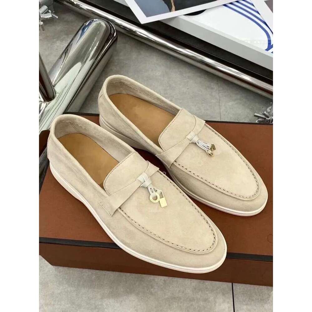 Suede Loafers Men Women Fashion High Quality Shoes Lady Round Toe Comfortable Female Slip-on Flat Lazy Slippers Sneakers
