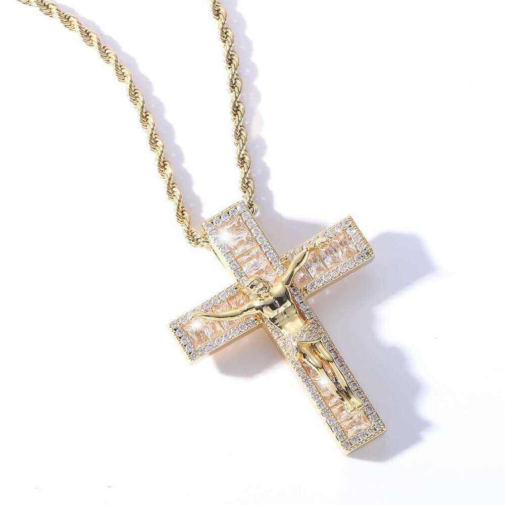 Luxury necklace cross copper micro-inlaid ice out VVS Moissanite hip Hop pendant for men and women Free delivery
