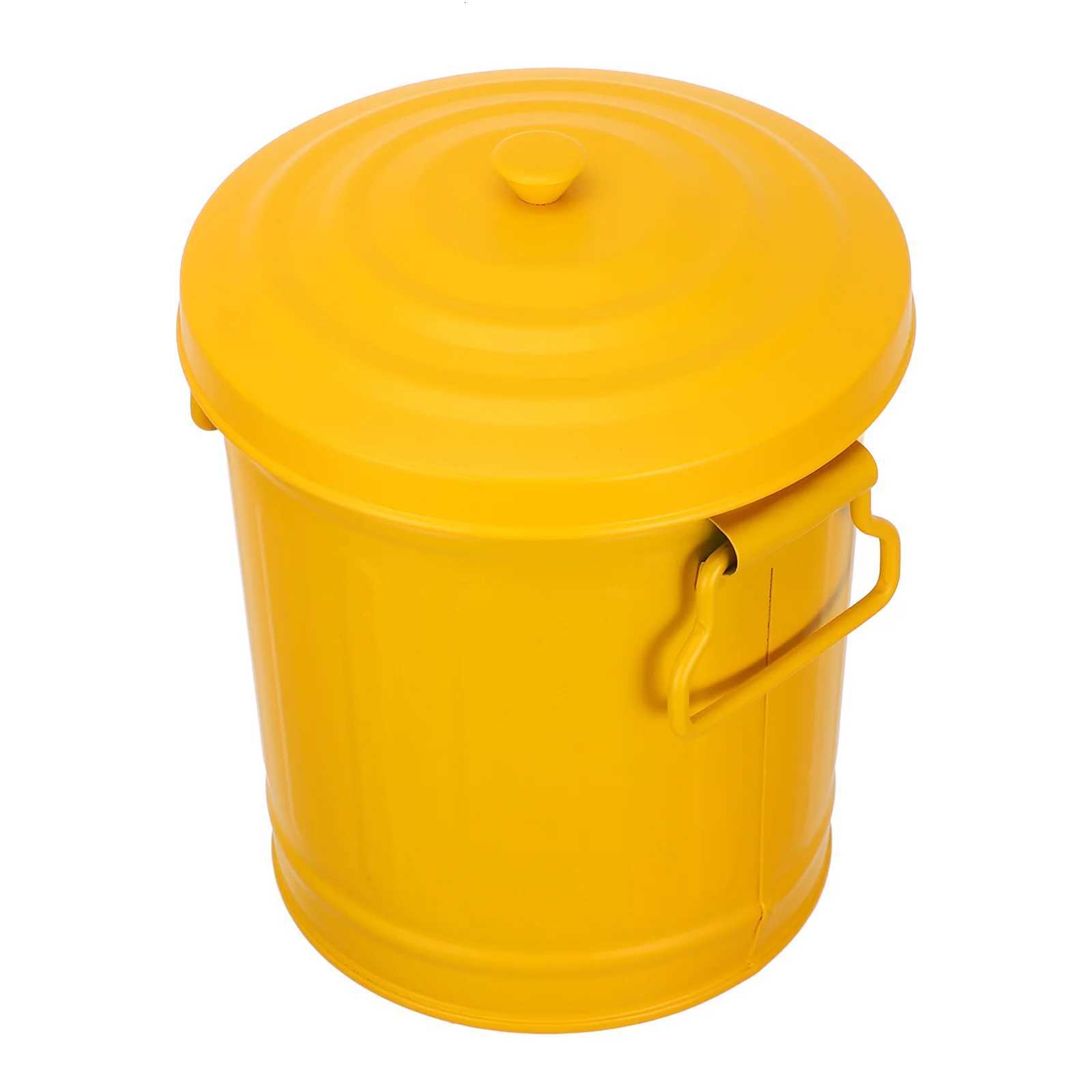Mini Trash Can Pencil Holder Candy Bucket with Lid Camping Pickup Garbage Pail Marker Automotive Table Tin C251120