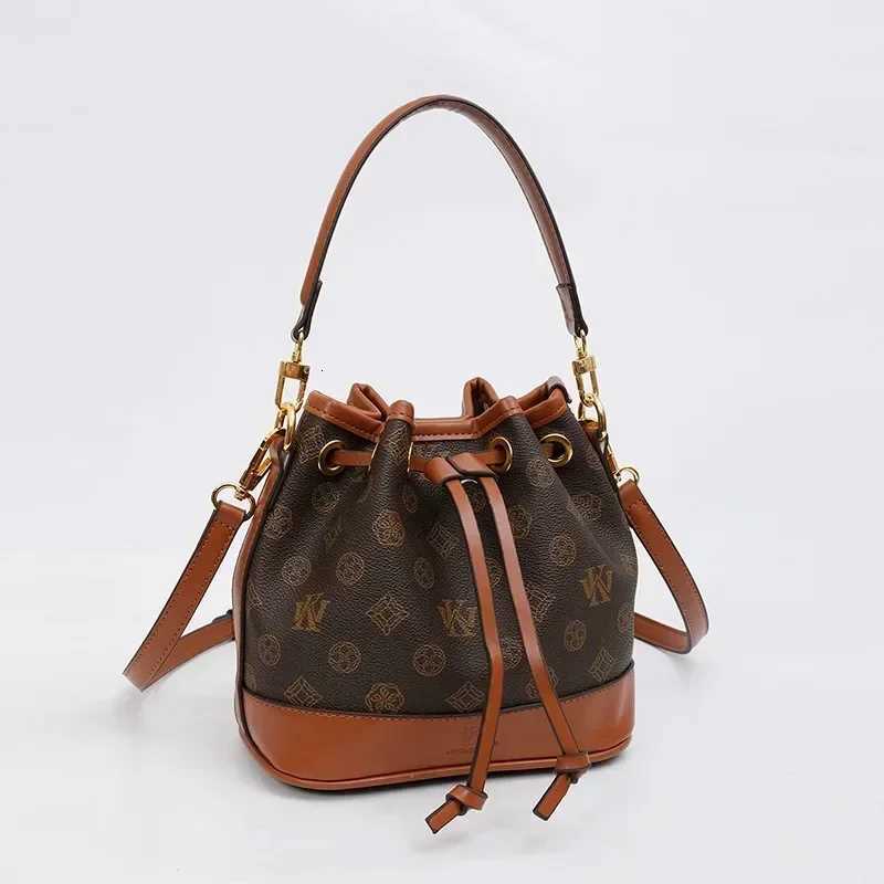 Trendy Wens Crossbody Bag - Premium Leather Shoder Purse Designer Handbags Elegant Ladies Tote Y251120