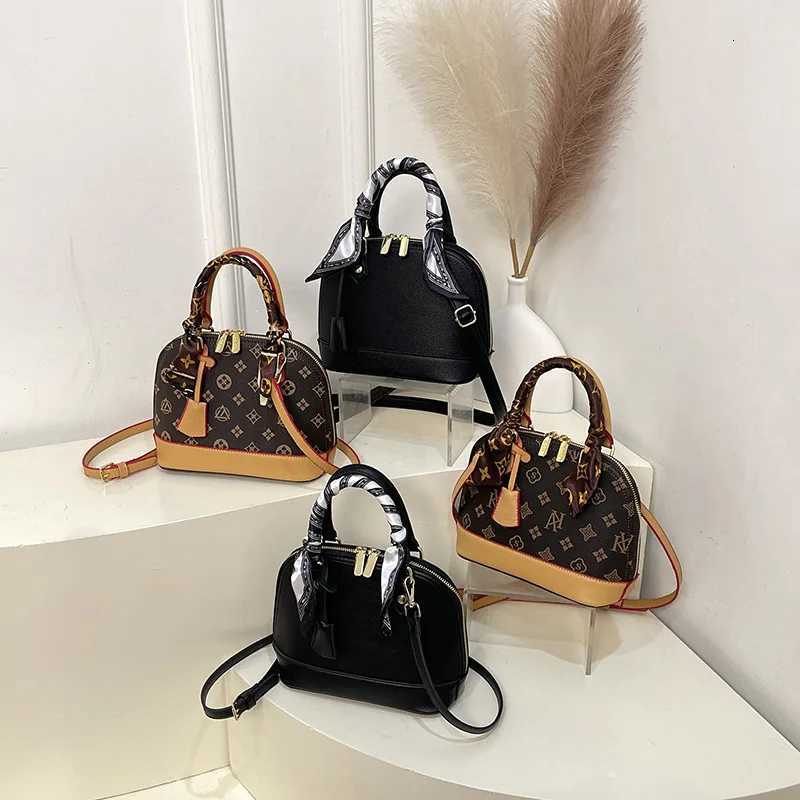 2025 Vintage Mogram Shell Bag for Wen Crossbody Purse Designer Bag with Adjustable Strap for Daily Cmuter Y251120