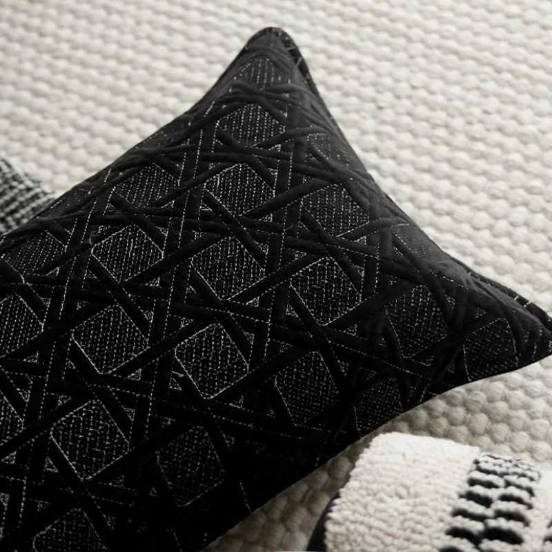 Pillow Case White Black Case Luxury Geometric Cushion Case Modern Simple Long Round Decorative s For Sofa Chair Home Decoration C251120