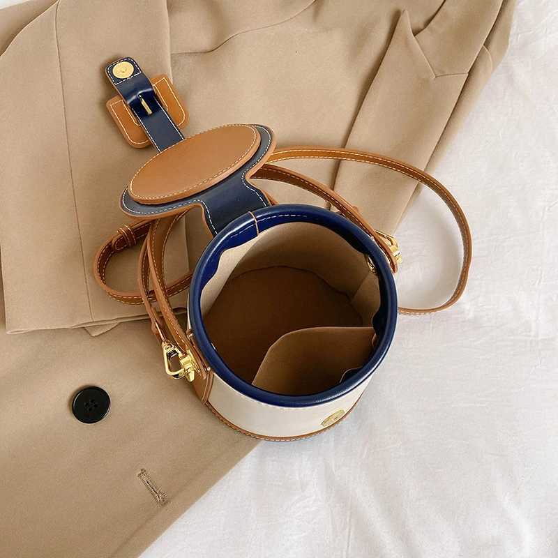 New Fi Design Box Shape Cross Body Bag Fem Short Handle Bag Cowhide Leather Wen Small Shoder Bag Bucket Bag Y251120