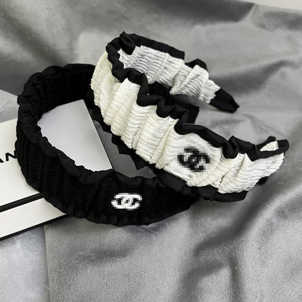 Headbands Retro pleated for women designer headband Letter C headwear hair accessories wide edge hairpin Elegant