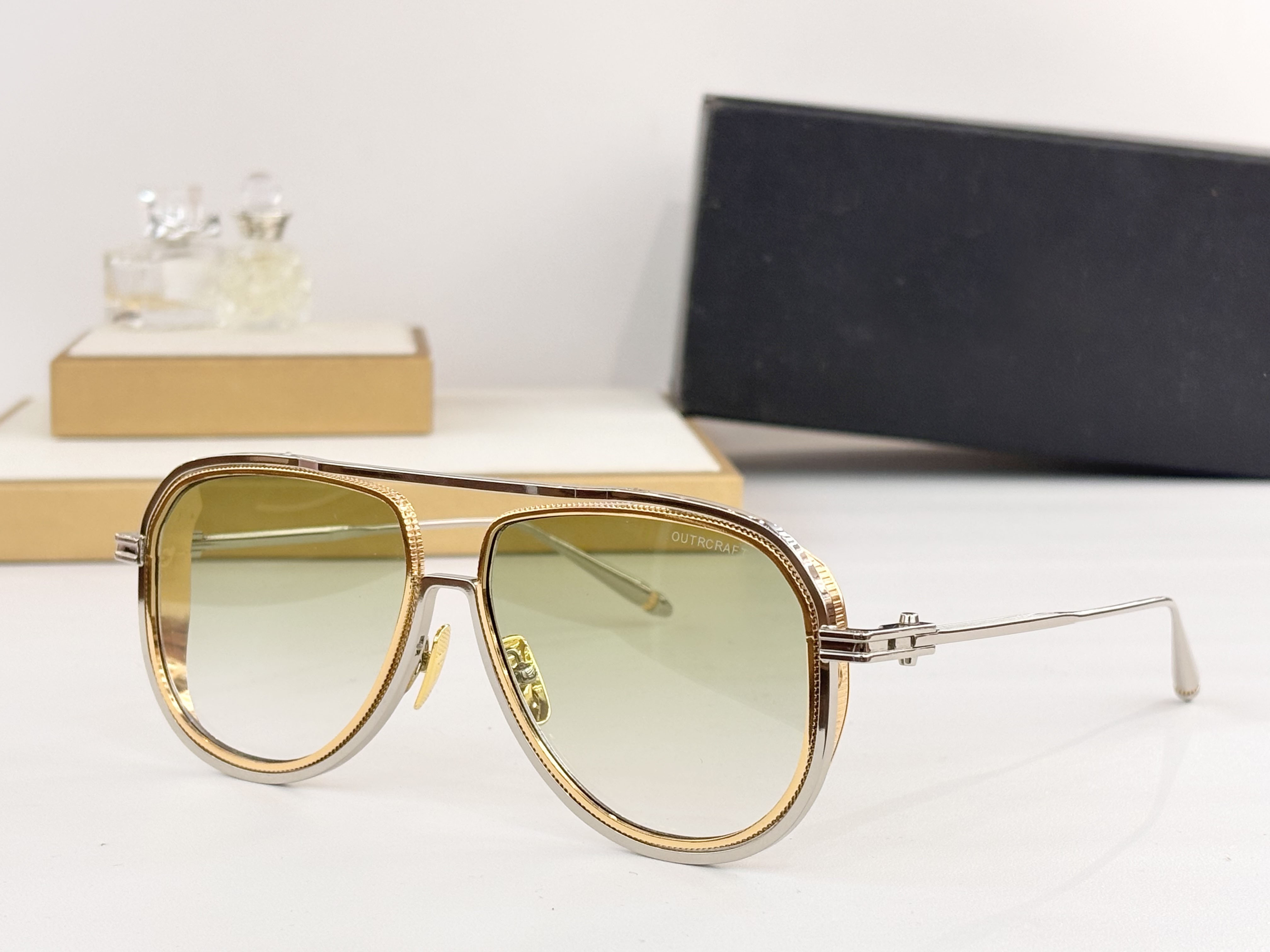 Luxury Designers Womens Sunglasses For Women Men Sun Glasses Mens Designer OUTRCRAFT DTS188 Fashion Style Protects Eyes Random Box