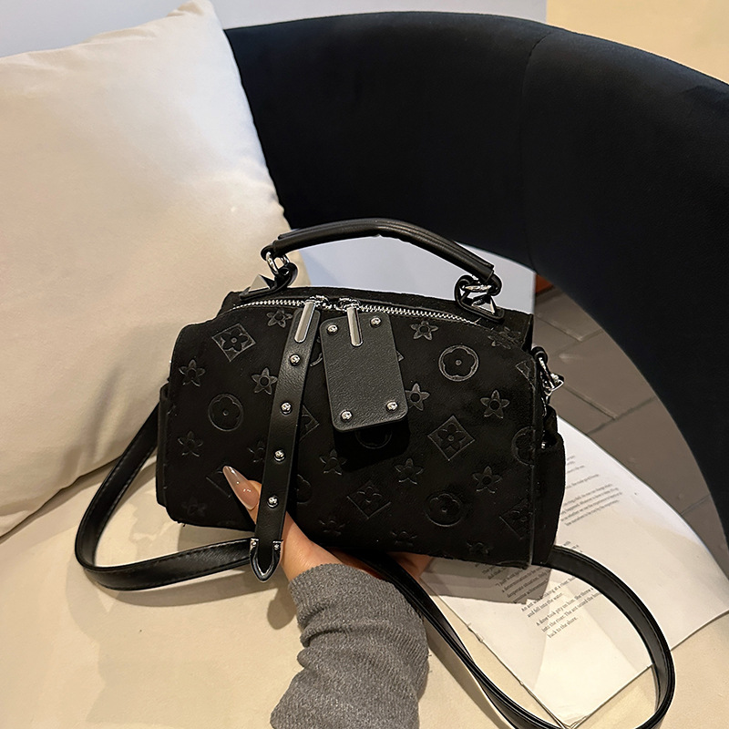 Cross-Body Bag Pillow Bag Fashionable Go Out All Kinds Of Boston Handbag Exquisite Shoulder Senior Sense Matte Bag