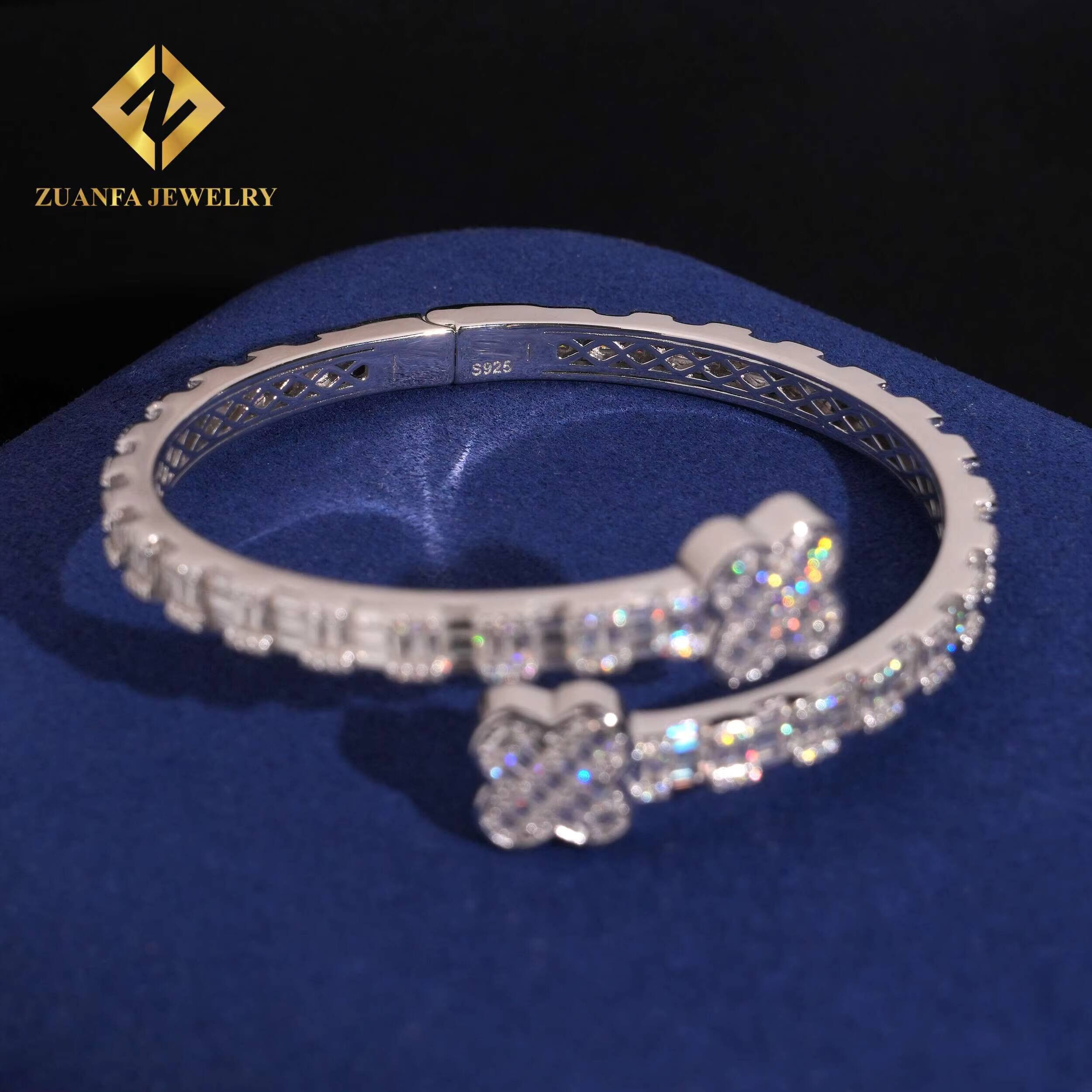 Luxury Jewelry 925 Sterling Silver Ajustable Openable Clover Four-Leaf Flower Bangle Bracelets Baguette Diamond Vvs Moissanite