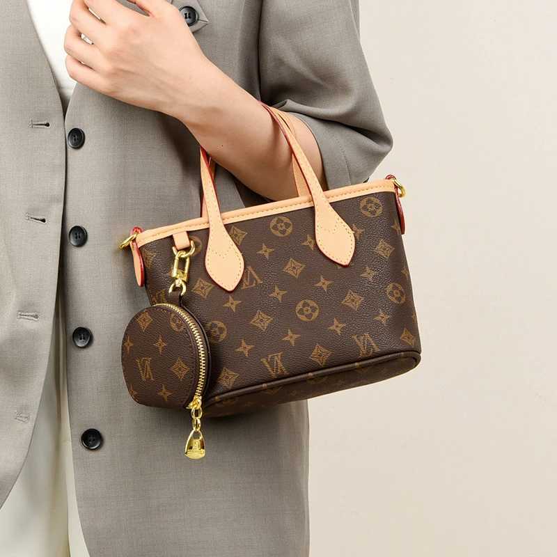 Elegant Fi Crossbody Bag Wens Luxury Zipper Shoder Bag Vintage Fi Design Chain Detachable Strap Y251120