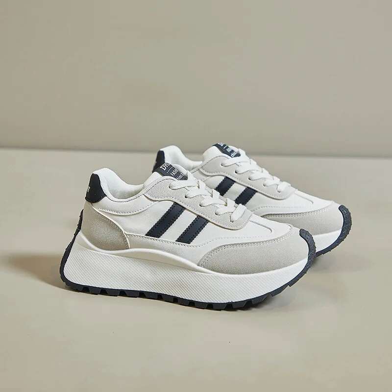 Women Sports Retro Multifunctional Casual Lightweight Thick Sole Vulcanized Fashionable Platform Shoes Running