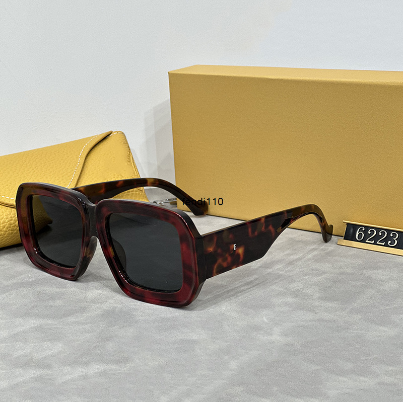 Sunglasses Designer Sunglasses For Women Beach Sun Glasses Square frame Men Trendy Square Metal Legs Letter Design Top Quality Eyeglasses Oval Luxury Sunglasses