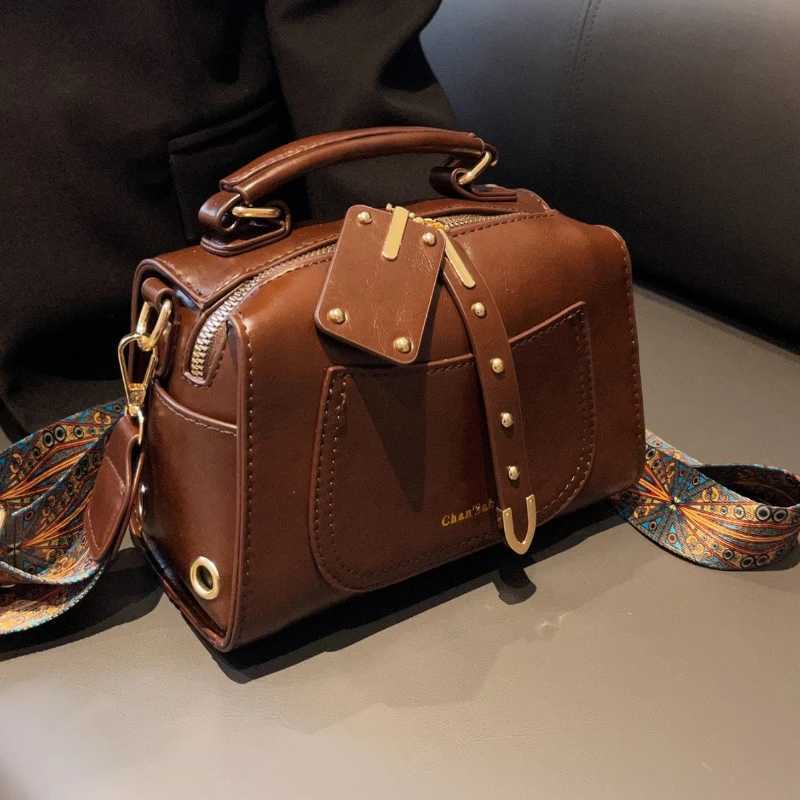 Crossbody Bags for Wen Shoder Bag Minimalist Purse and Handbag Designer Bags Mother Kids Bag for Girl Sac Main Femme Y251120