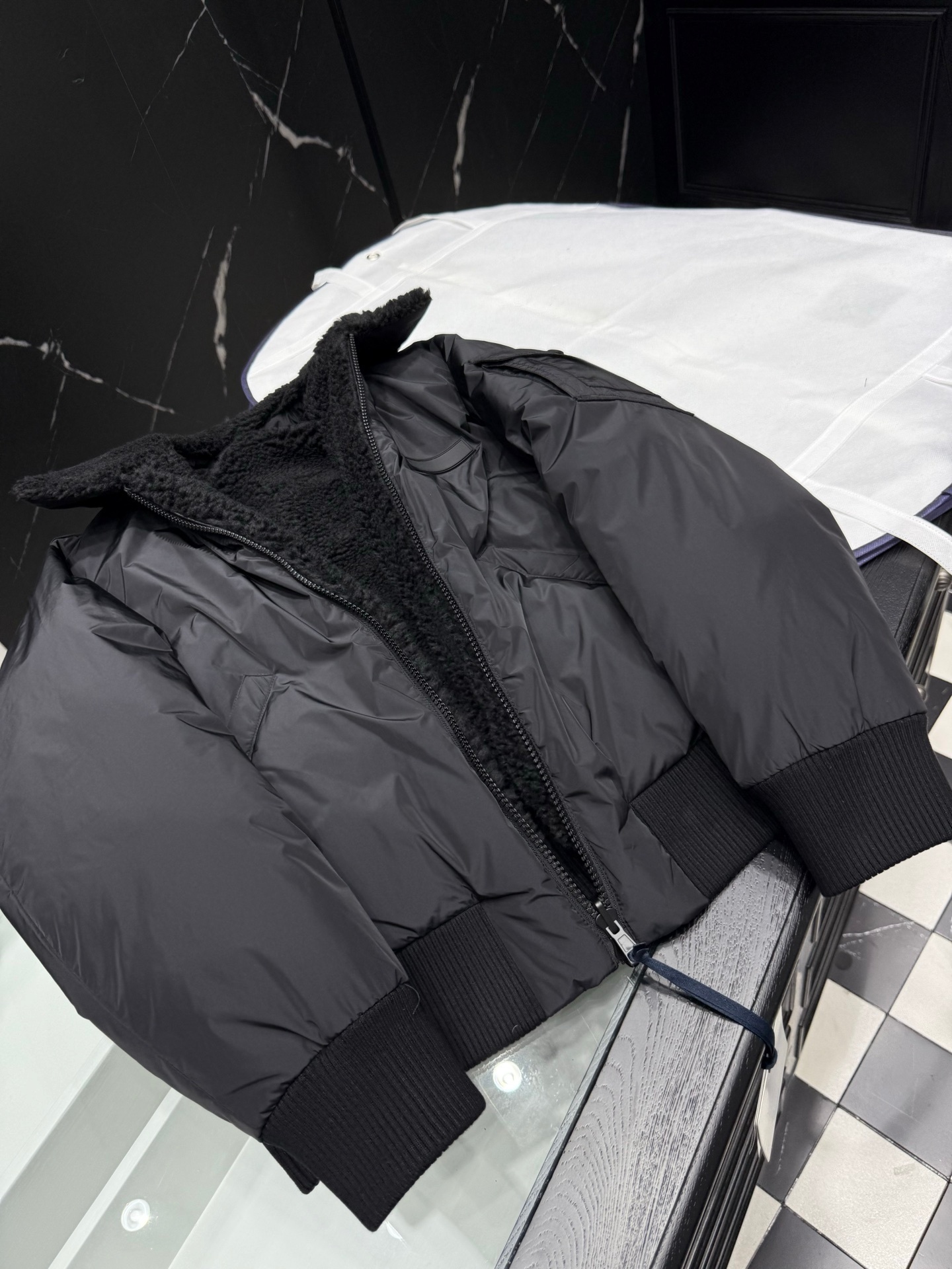 M reversible men's down jacket, a stylish, classic, and versatile design.