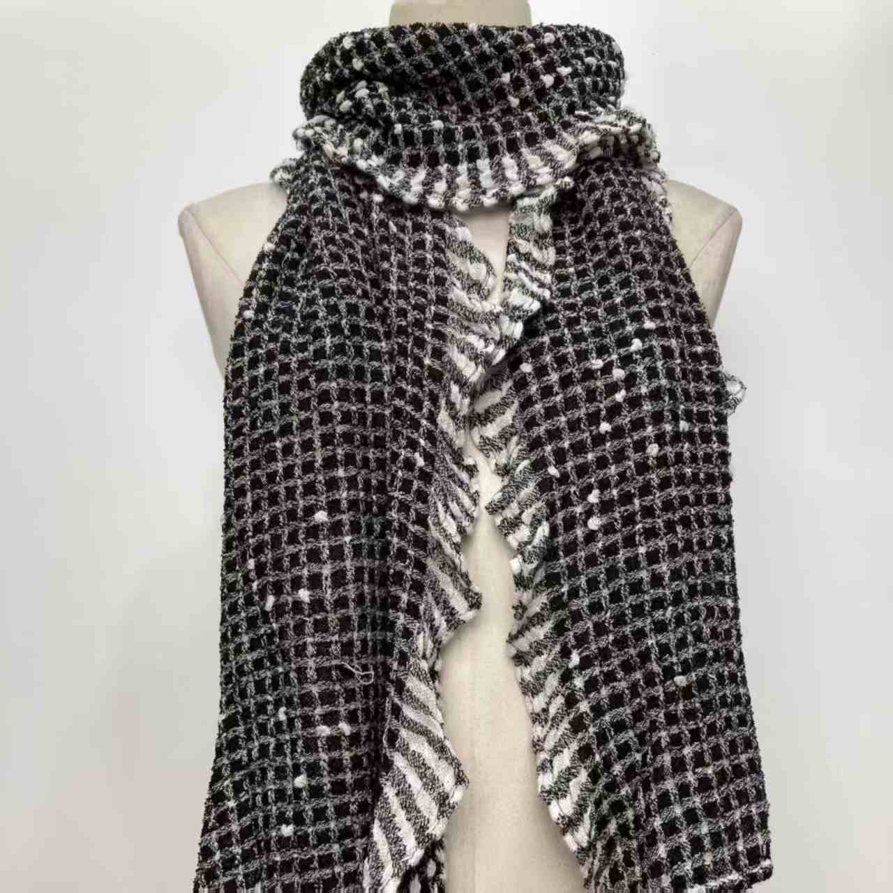 T513 Wandering Wasteland Pleated Elastic Soft Warm Comfort Scarf Shawl Women