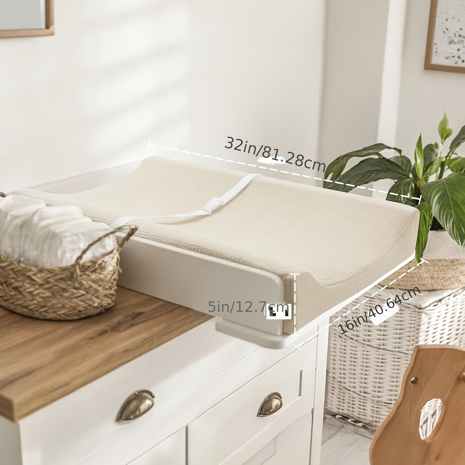 3-piece baby diaper stand cover, can be changed and used multiple times, multiple colors can be freely matched, and the size is 32 * 16 * 5 inches.
