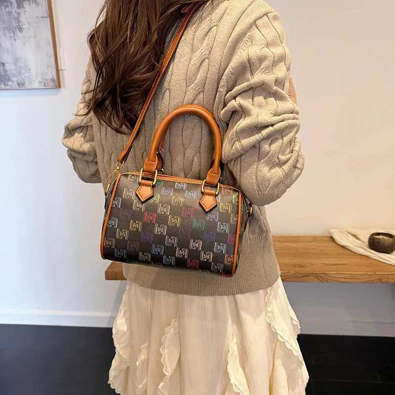 New Wens Bag - Simple Mogram Design High-End Texture Shoder Crossbody Bag Y251120