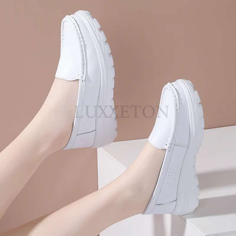 Genuine Leather Nurse Women Soft Breathable Lightweight Comfortable Medical Shoes Thick Sole Anti Slip Work Shoe