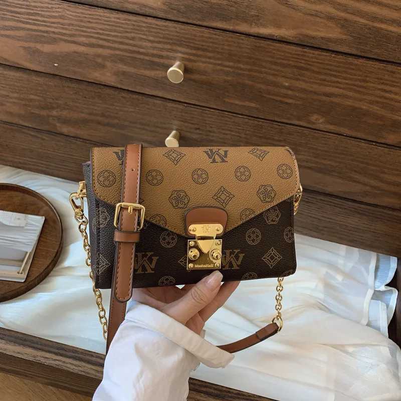 Charm Chain Floral Square Bag Wen Cpact Crossbody Purse Crinkle Texture Museum Date Ready Statement Y251120