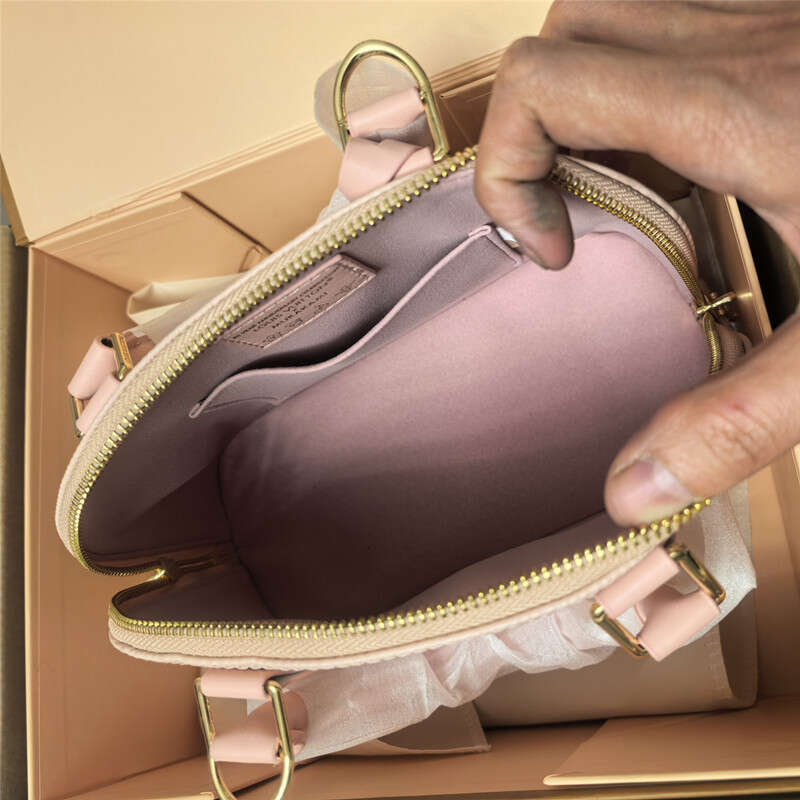 Designer Bag 2025 New Water Ripple Leather Shell Bag, Cherry Pollen Fashion Handbag, Trendy Brand Single Shoulder Large Capacity Crossbody Bag