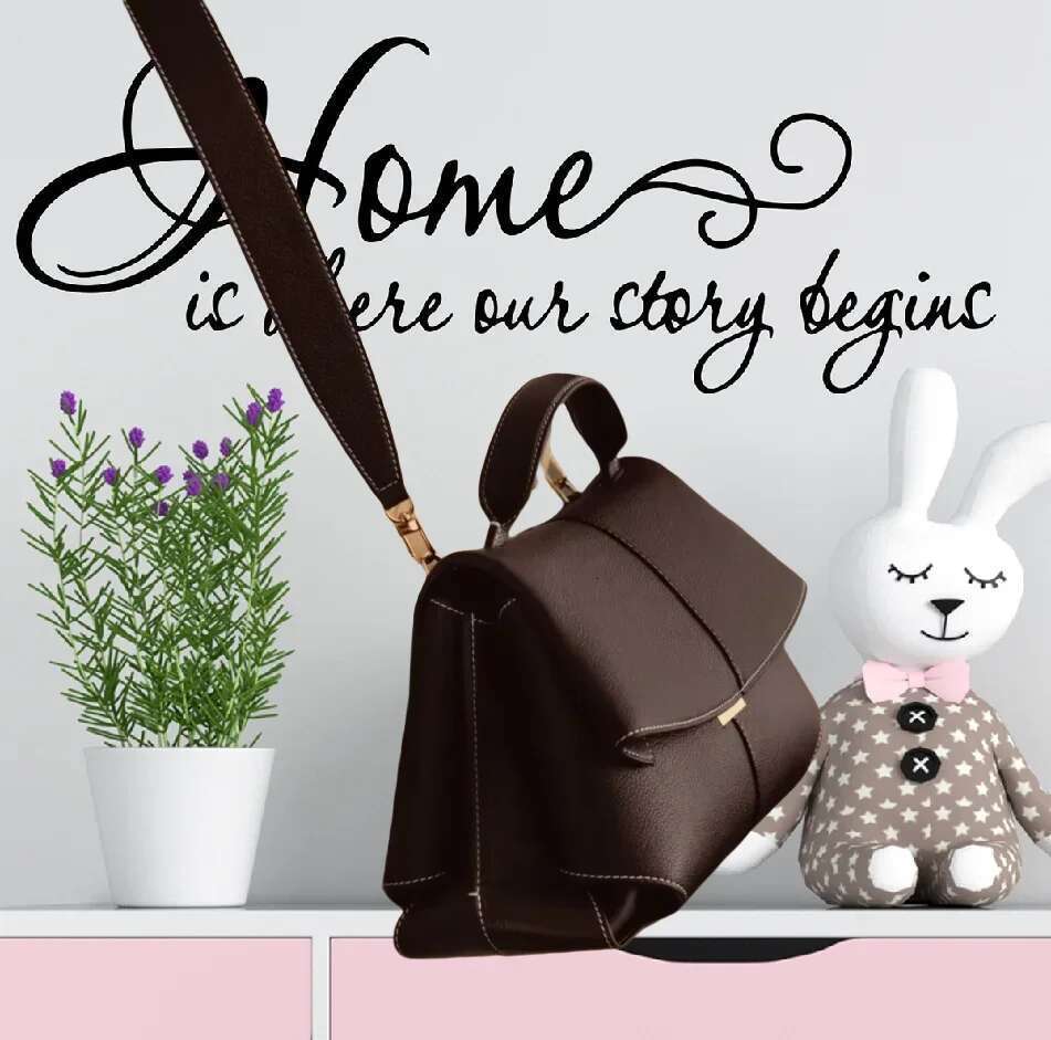 Leather Smile With Pleated Design, Single Shoulder Large Capacity Commuter Crossbody Bag