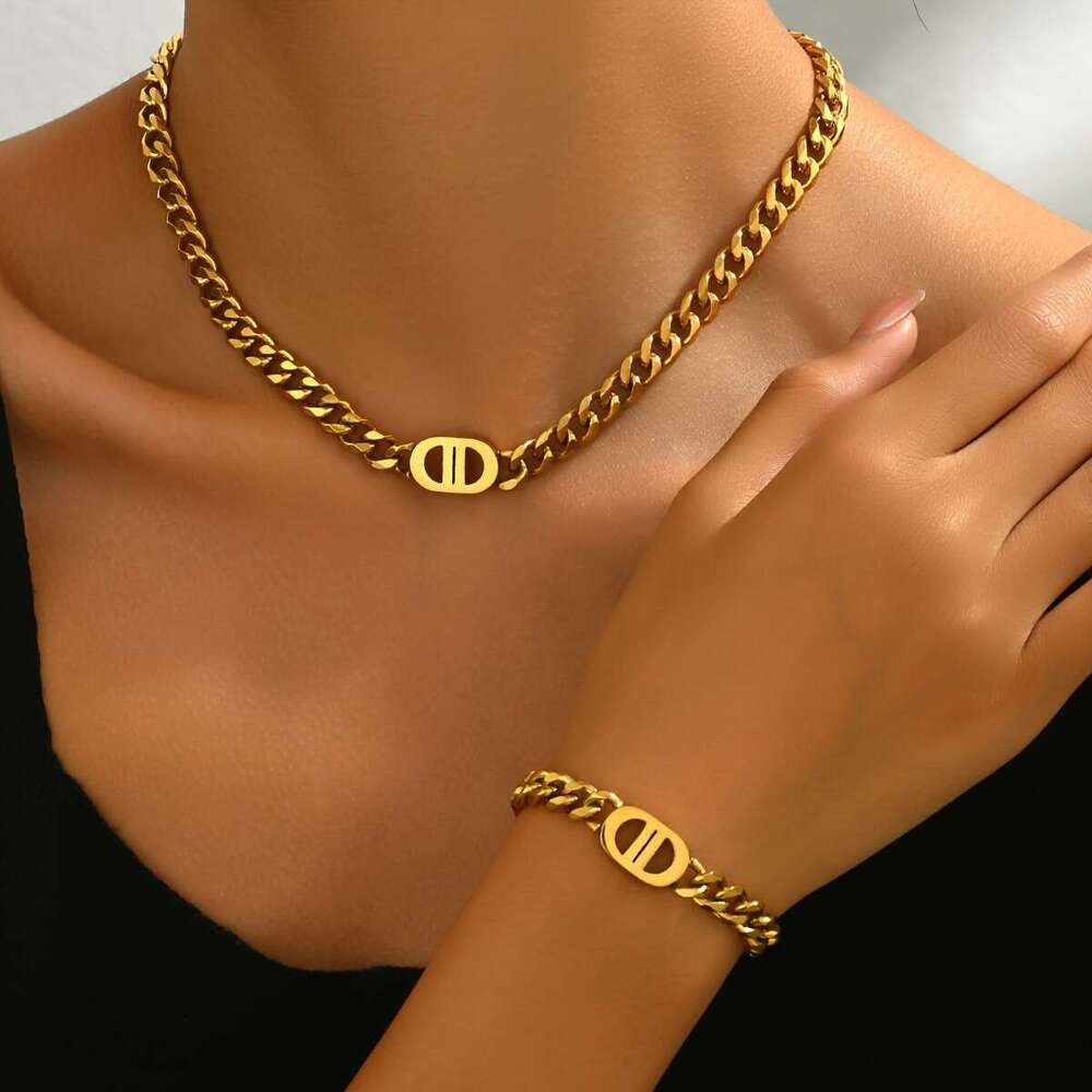 Style Women's Light Luxury Cuban Necklace Bracelet Set Niche Geometric Hip-hop Design Long Clavicle Chain Jewelry