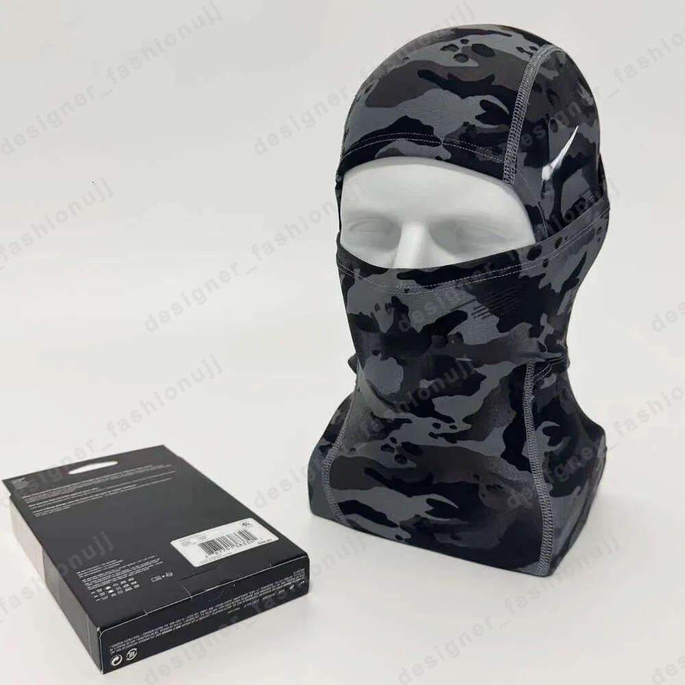 01 With Box Balaclava Designer Ski Mask Women Brand Face Winter Hell Satr Protective Knitted Neck Guard Warm Cold Hat Skull Cap Bonnet Sports Beanies Men