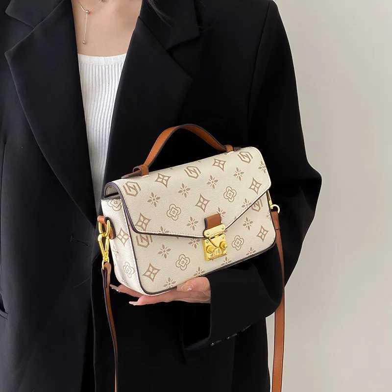 Fi Classic Wens Bag High Quality Small Square Bag Trend Brand Crossbody Bag Designer Luxury Handbag Shoder Bag Y251120