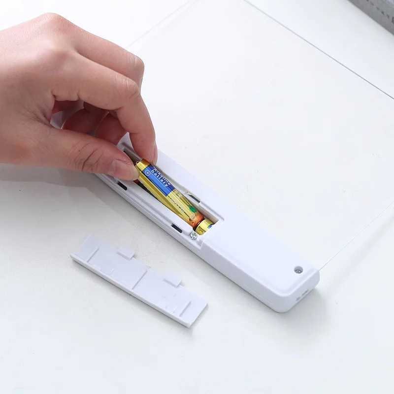 LED Wireless Book Lamp Dormitory Night Reading Eye Protection AAA Battery LED 17cm Portable Table Lamp for Bedroom M251120