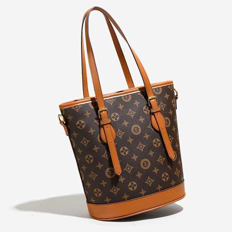 Popar Leather Crossbody Bag for Wen Ladies Luxury Designer Zipper Handbags Stylish Shoder Purse Tote Messenger Bag Y251120