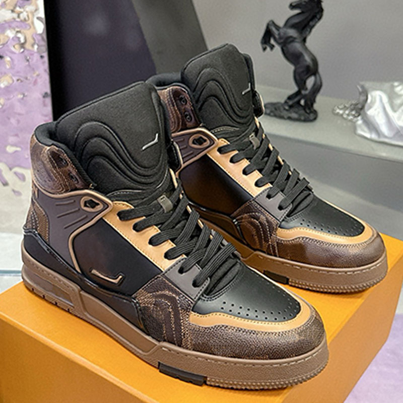 Designer Sports Sho… - image