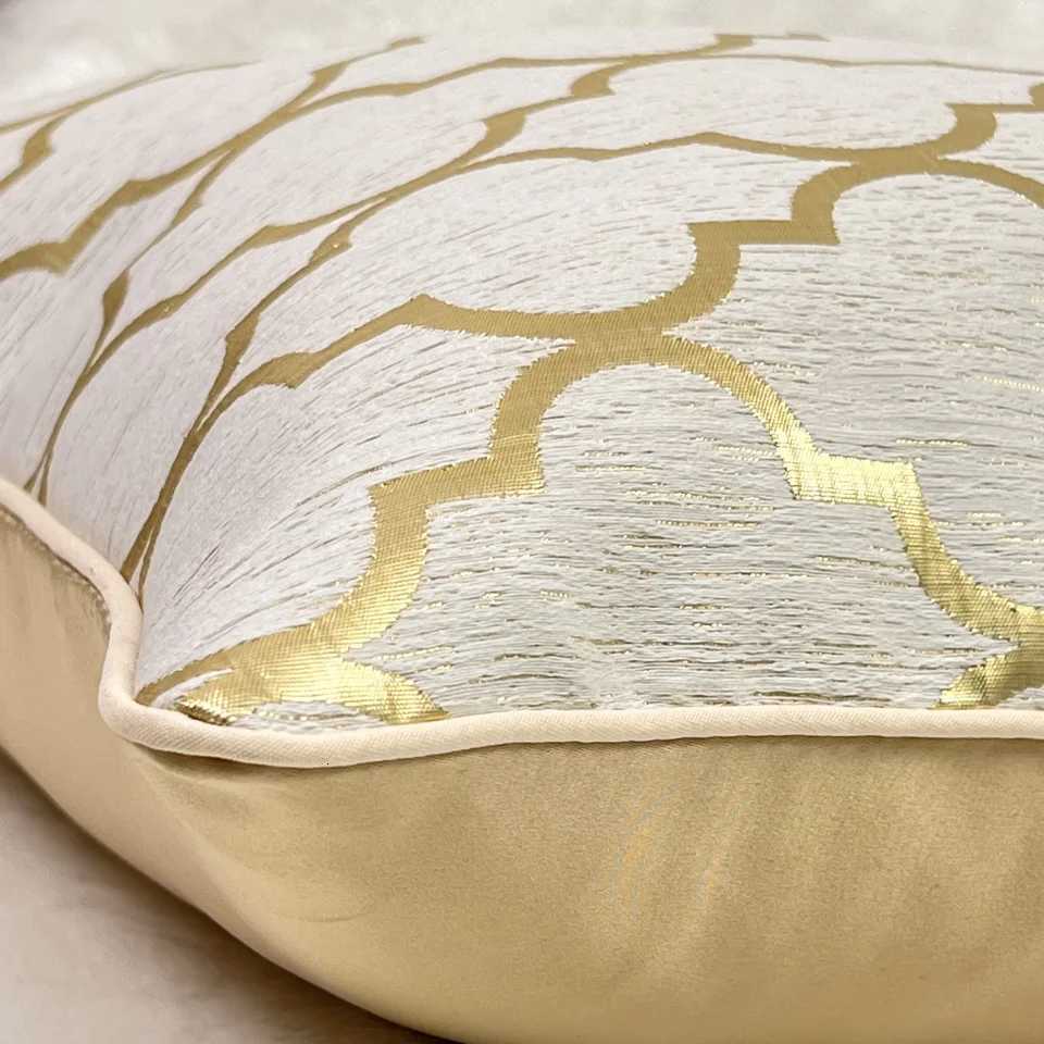 Pillow Case Simple and Luxury Gold Thread Jacquard Cushion Cover Beige Throw Cover Holiday Party Hotel Sofawithout core C251120