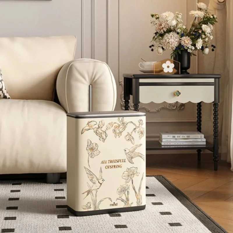 Stainless Steel Trash Can with Lid Large Capacity Home Paper Bin Stylish Waste Container Covered Garbage Bucket for Rooms C251120