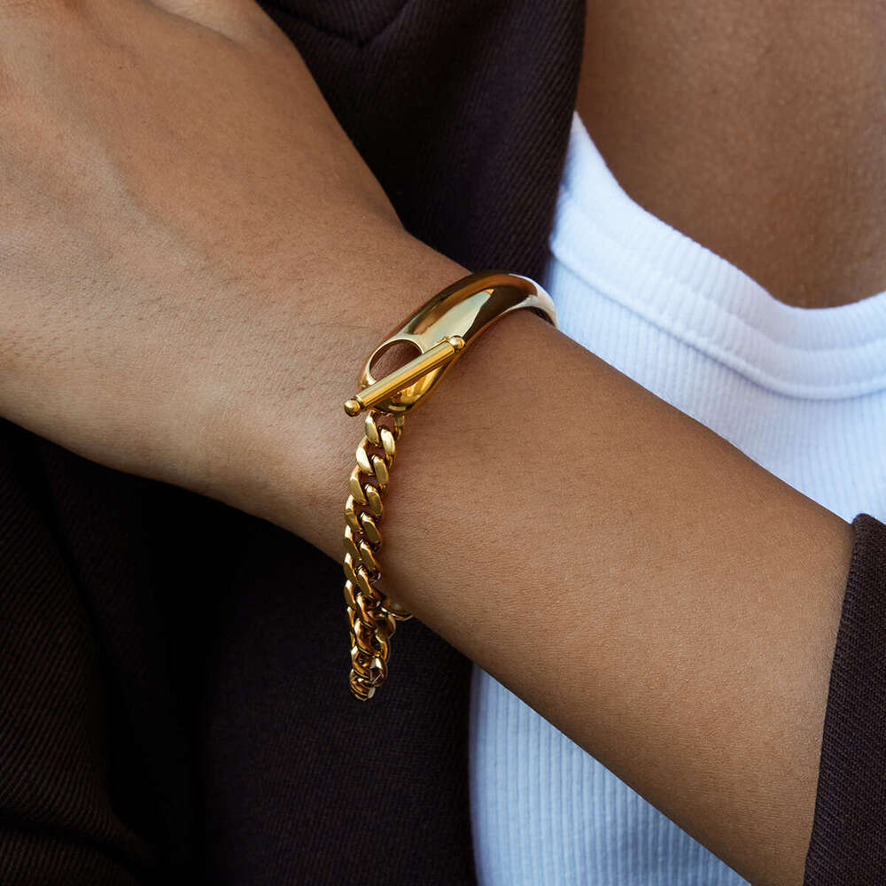 Quiet Classic Style 18K Gold Stainless Steel Asymmetric OT Clasp Bracelet Light Luxury High-end Feel Women's Cross-border Jewelry