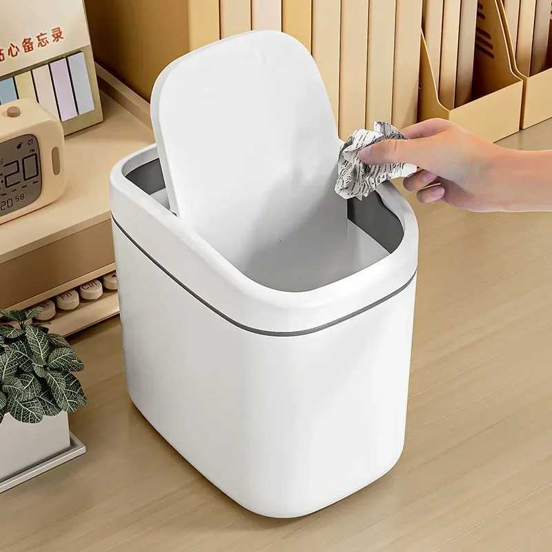 Desktop Trash Can Small Mini Garbage Can Plastic Dustbin with Shake Cover for Home Office Waste Bins Household Cleaning C251120