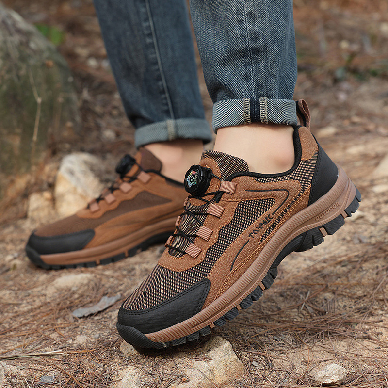 New Unisex Outdoor Sneakers Wear-Resistant Rotating Buckle Versatile Sports Footwear Comfortable Daily Wear Trainers Suitable for Outdoor Activities 3