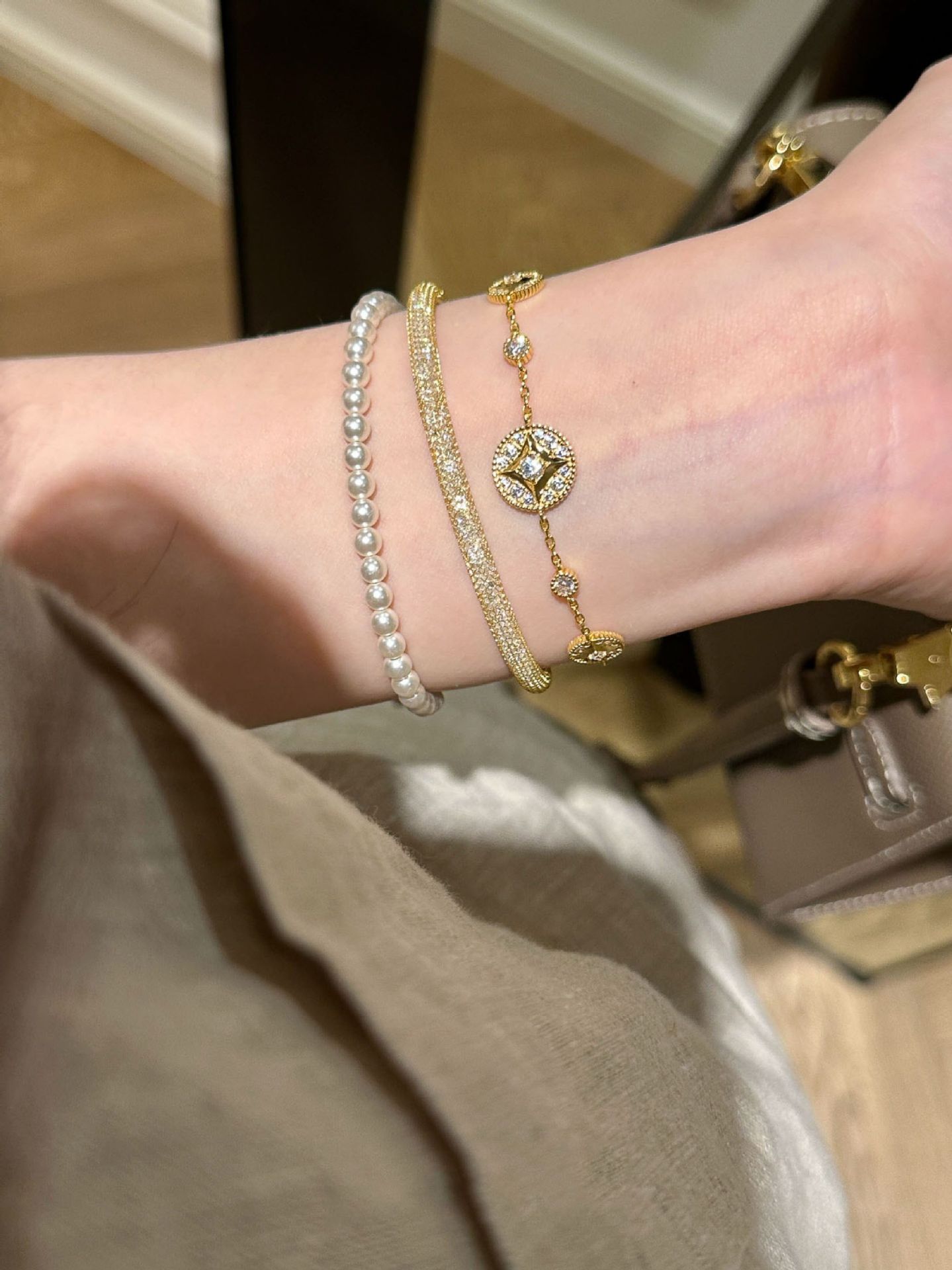 18K Real Gold Plated Zircon Star Bracelet French Retro Light Luxury High-End Design Sense Niche Jewelry - view 5