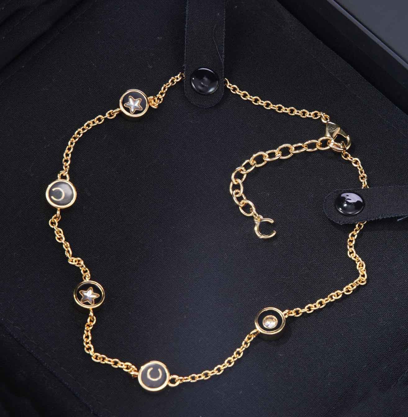 2025 Luxury quality charm pendant necklace with black color design and crystal beads in 18k gold plated have stamp PS6093B