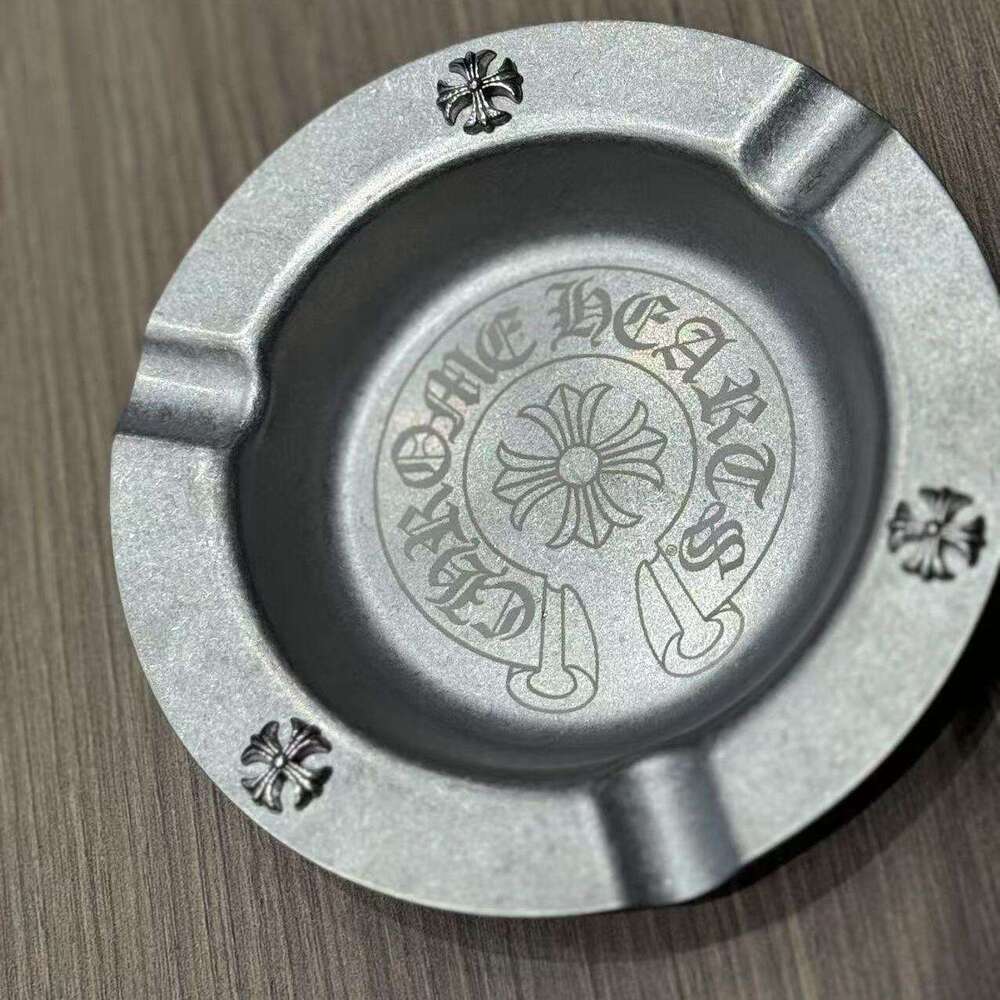 Wholesale Ashtray Creative Kuro Household High-End Internet Cafe Billiard Cigar Stainless Steel Vintage Living Room Metal High-Quality