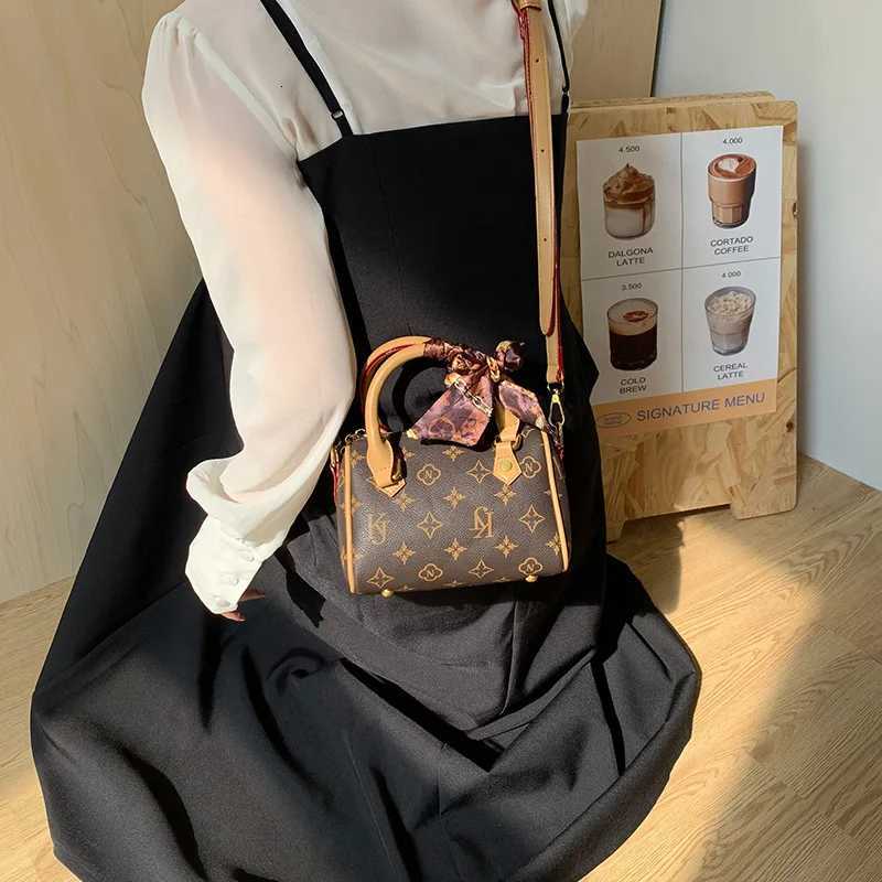 2025 Vintage Print low Bag Niche Top Handle Purse for Wen Luxe Shoder Tote Textured Crossbody Bag Day-to-Night Bag Y251120