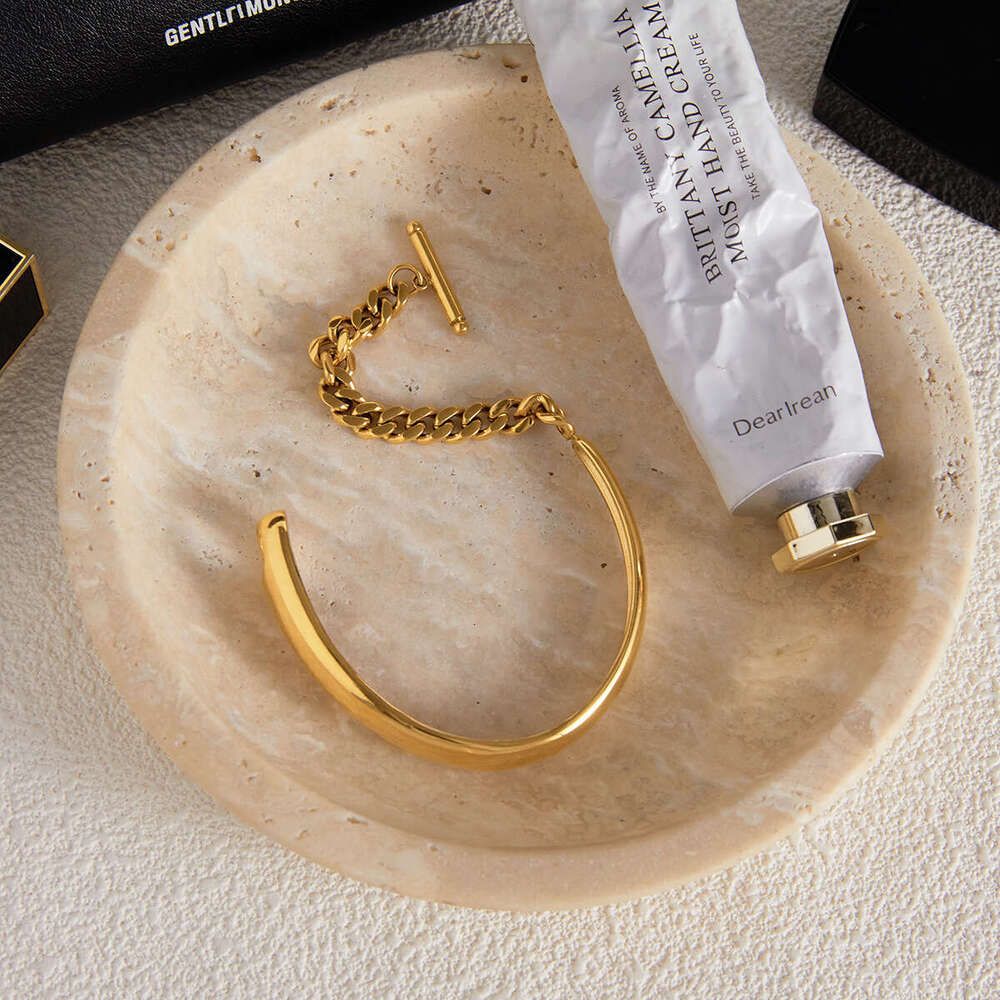 Quiet Classic Style 18K Gold Stainless Steel Asymmetric OT Clasp Bracelet Light Luxury High-end Feel Women's Cross-border Jewelry