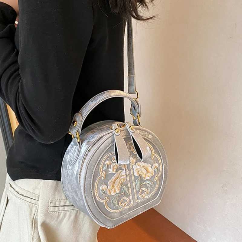 Elegant Embroidery Small Round Bag PU Material New Wens Artistic Niche Creative Design Crossbody Bag Ethnic Style Handbag Y251120