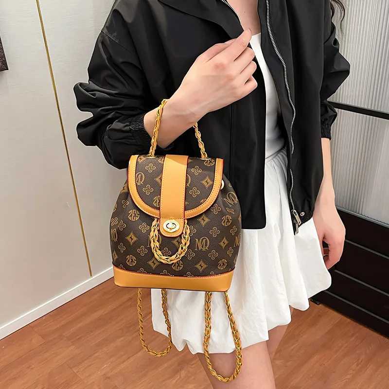 2025 New Wens Printed Light Luxury Messenger Bag - Large Capacity Mti-Functial Chain Backpack Y251120