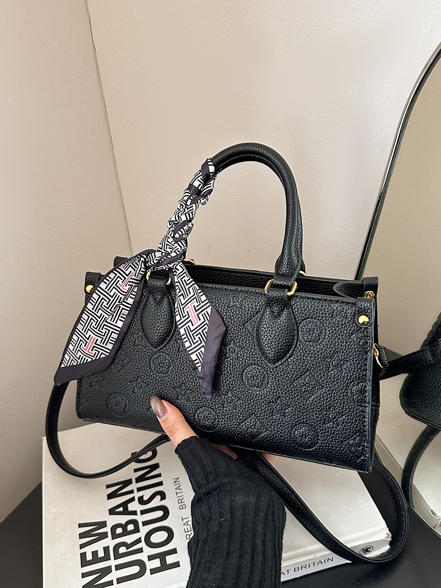 The New Autumn And Winter Fashion Single-Shoulder Crossbody Handbag Is Simple And Elegant